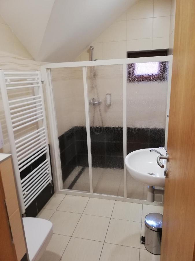 Trenčianske Bohuslavice Penzion Pod Tureckom酒店 外观 照片
