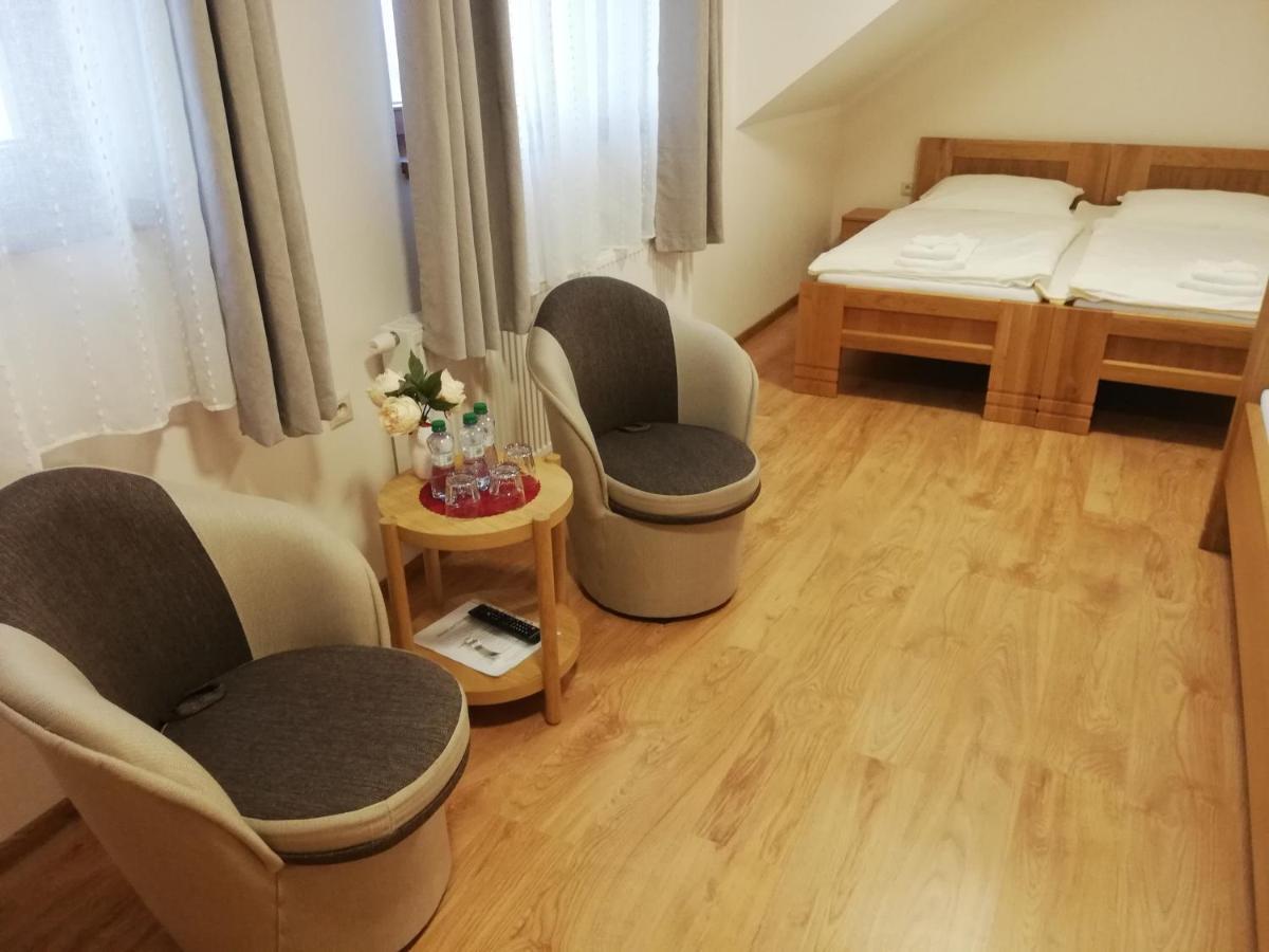 Trenčianske Bohuslavice Penzion Pod Tureckom酒店 外观 照片